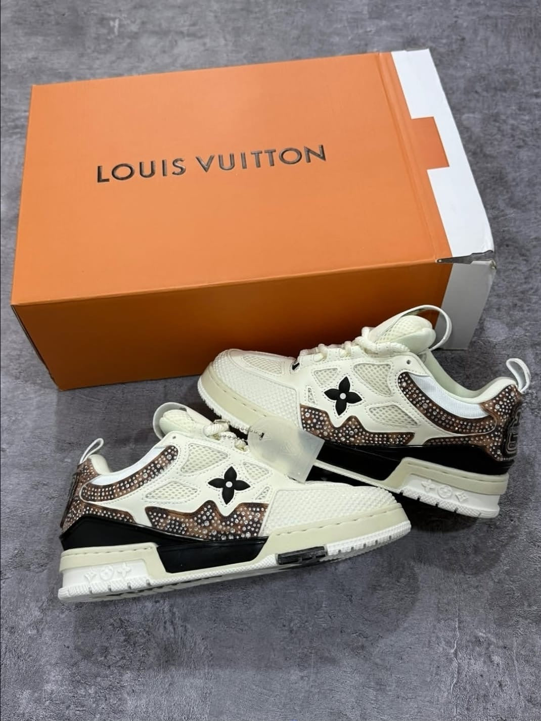 LV Skate Blanco Beige