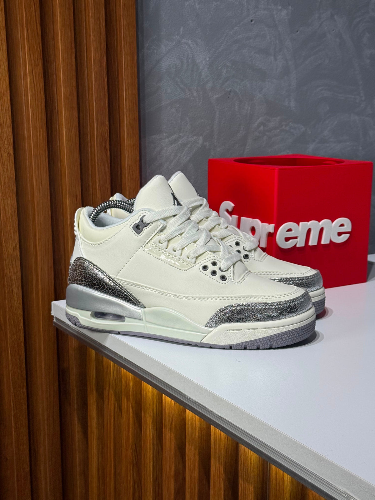 Jordan Retro 3