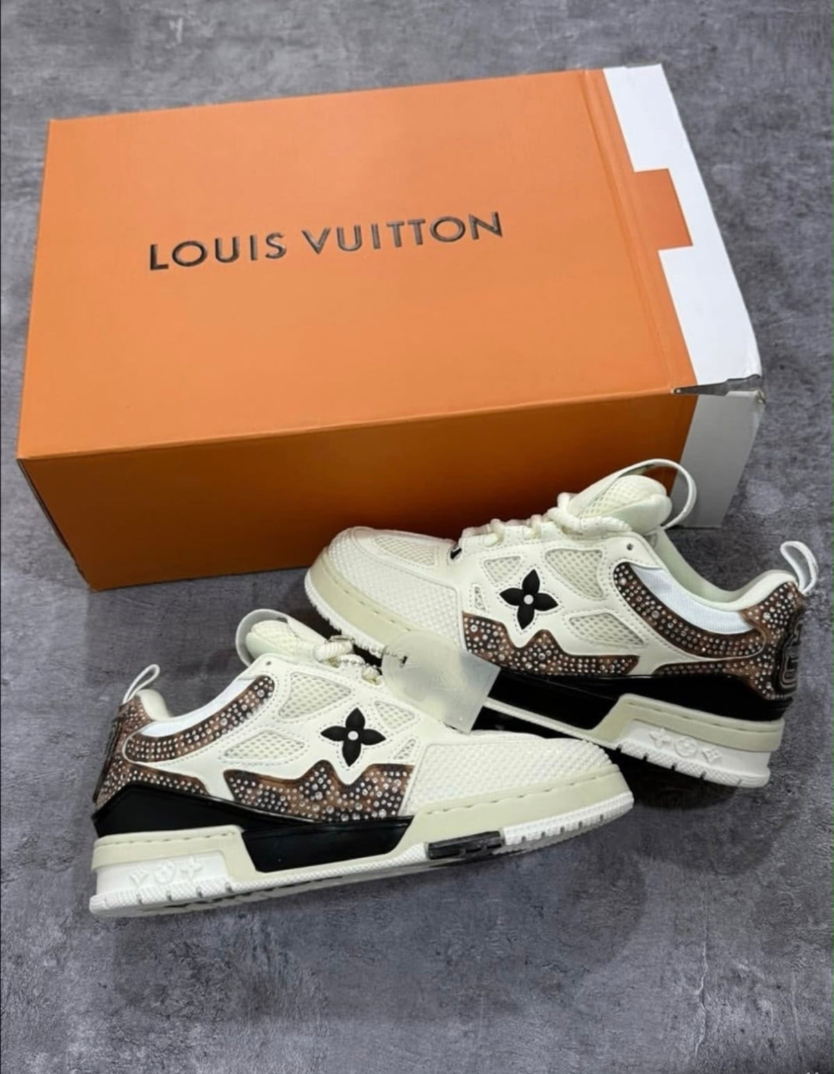 LV Skate Perlas