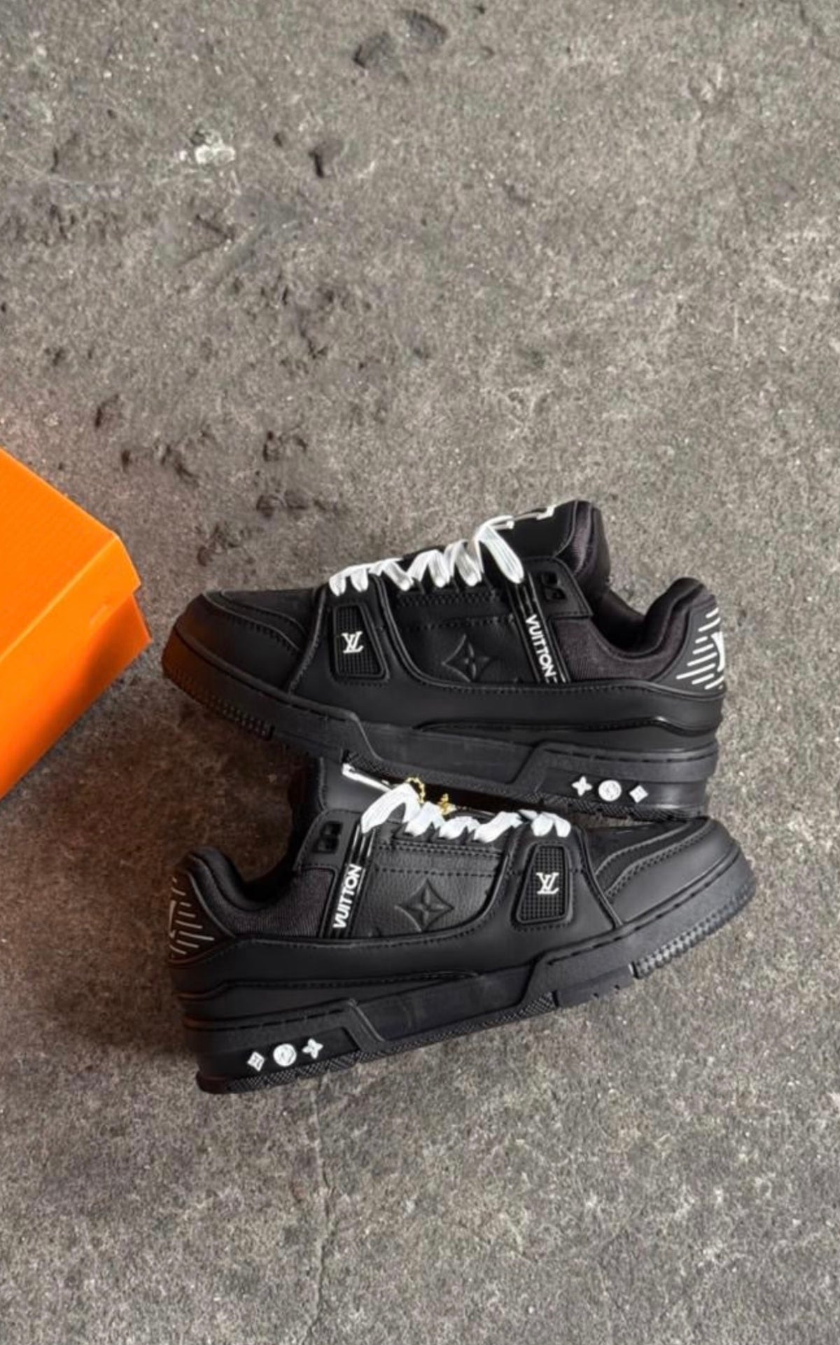 Lv Trainer Negro