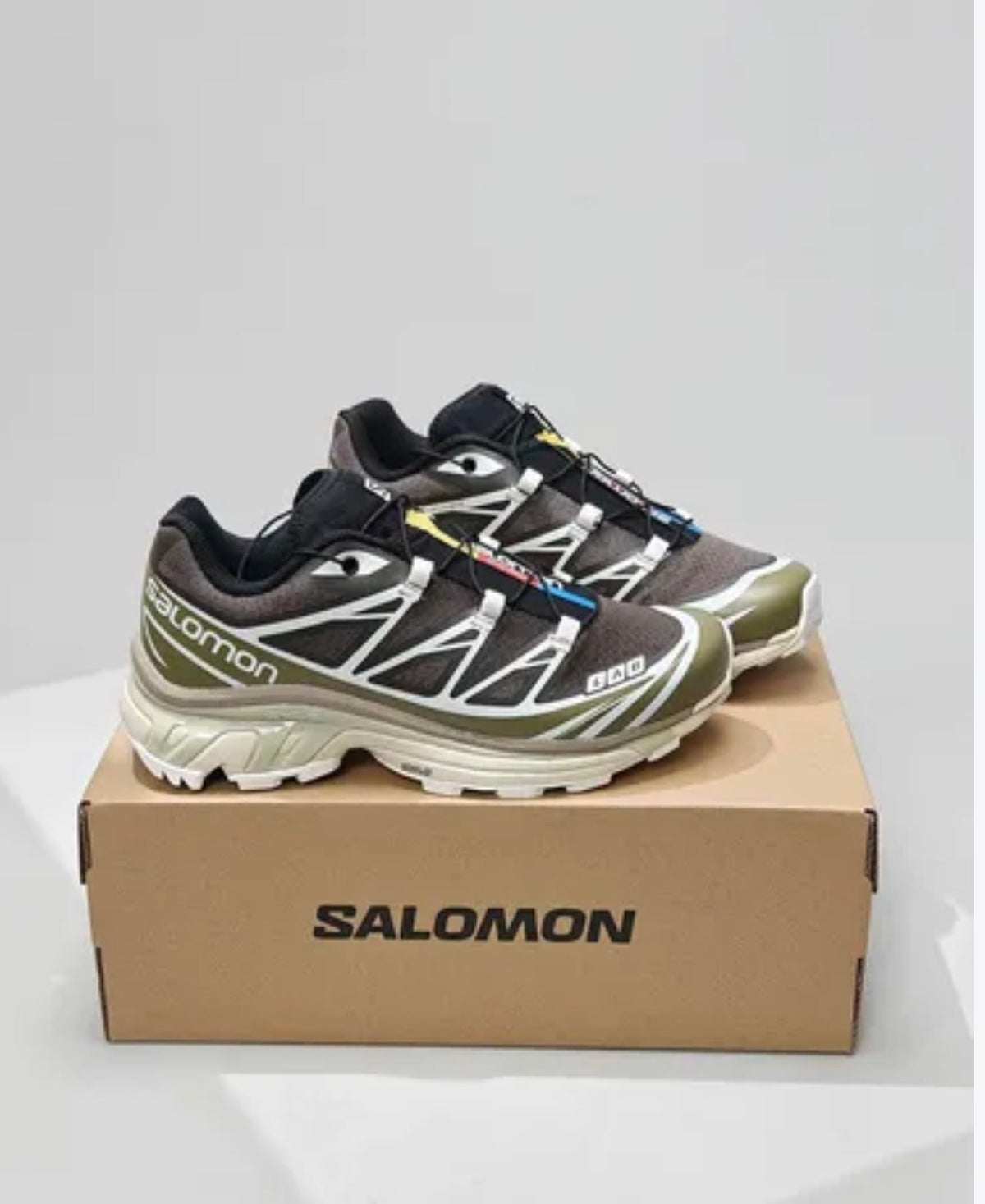 Salomon Beige Café