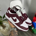 Nike SB Dunk Vinotinto