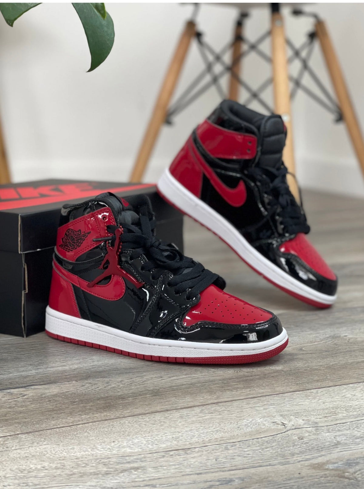 Jordan Retro 1 Rojo Negro Charol