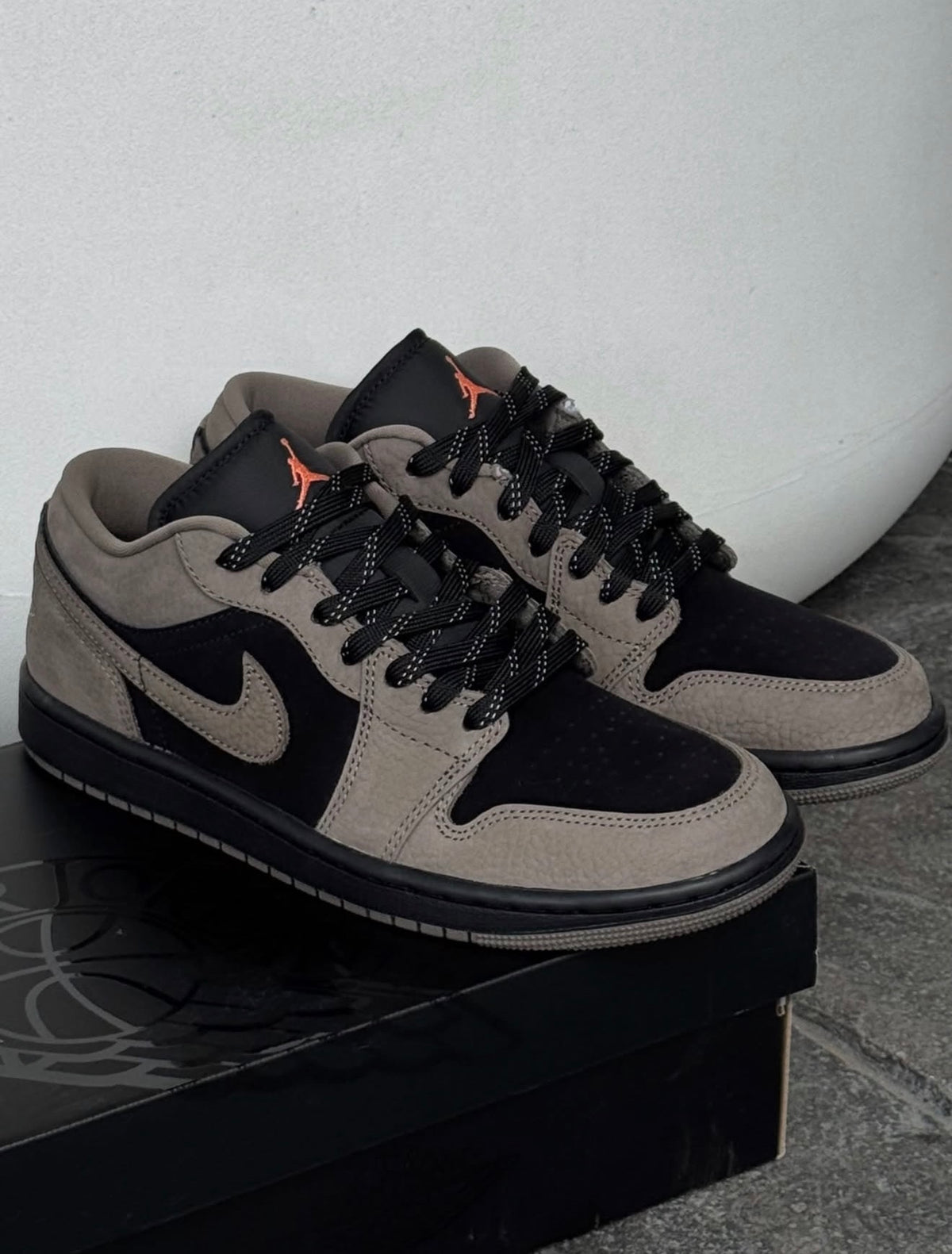 Air Jordan 1 Low Café Negro