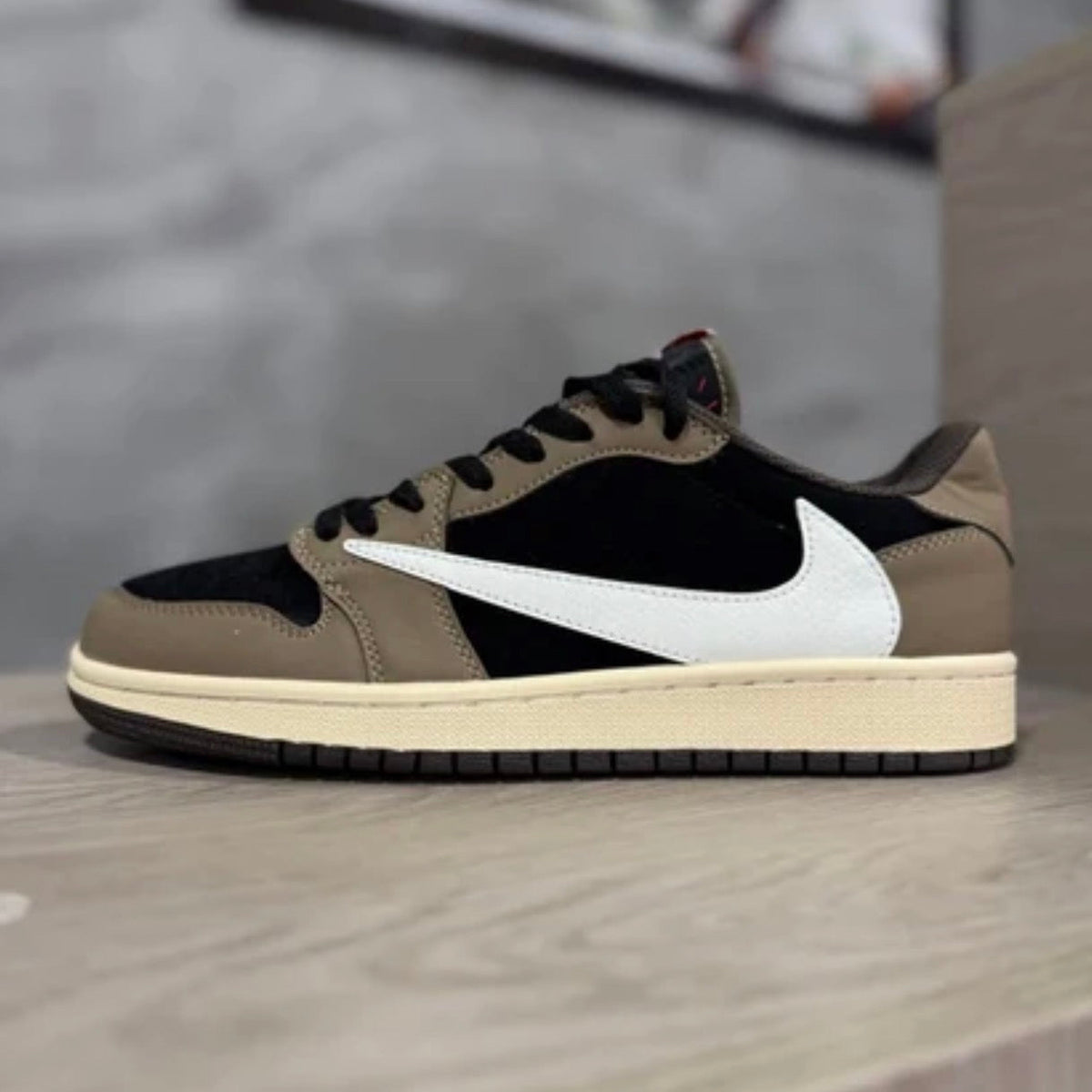Nike Travis Scott Cafe